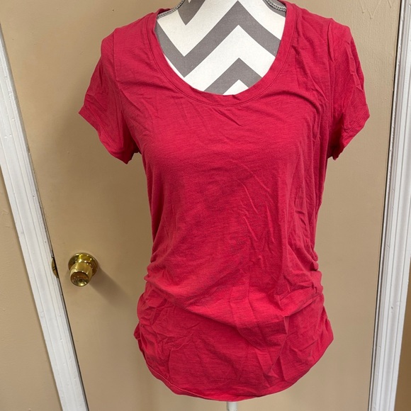 Women's Red T-Shirt - Picture 1 of 2